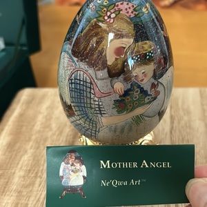 🩷HOST PICK🩷Glass Faberge Mother Angel Mouth Blown Glass Egg RARE New In Box
